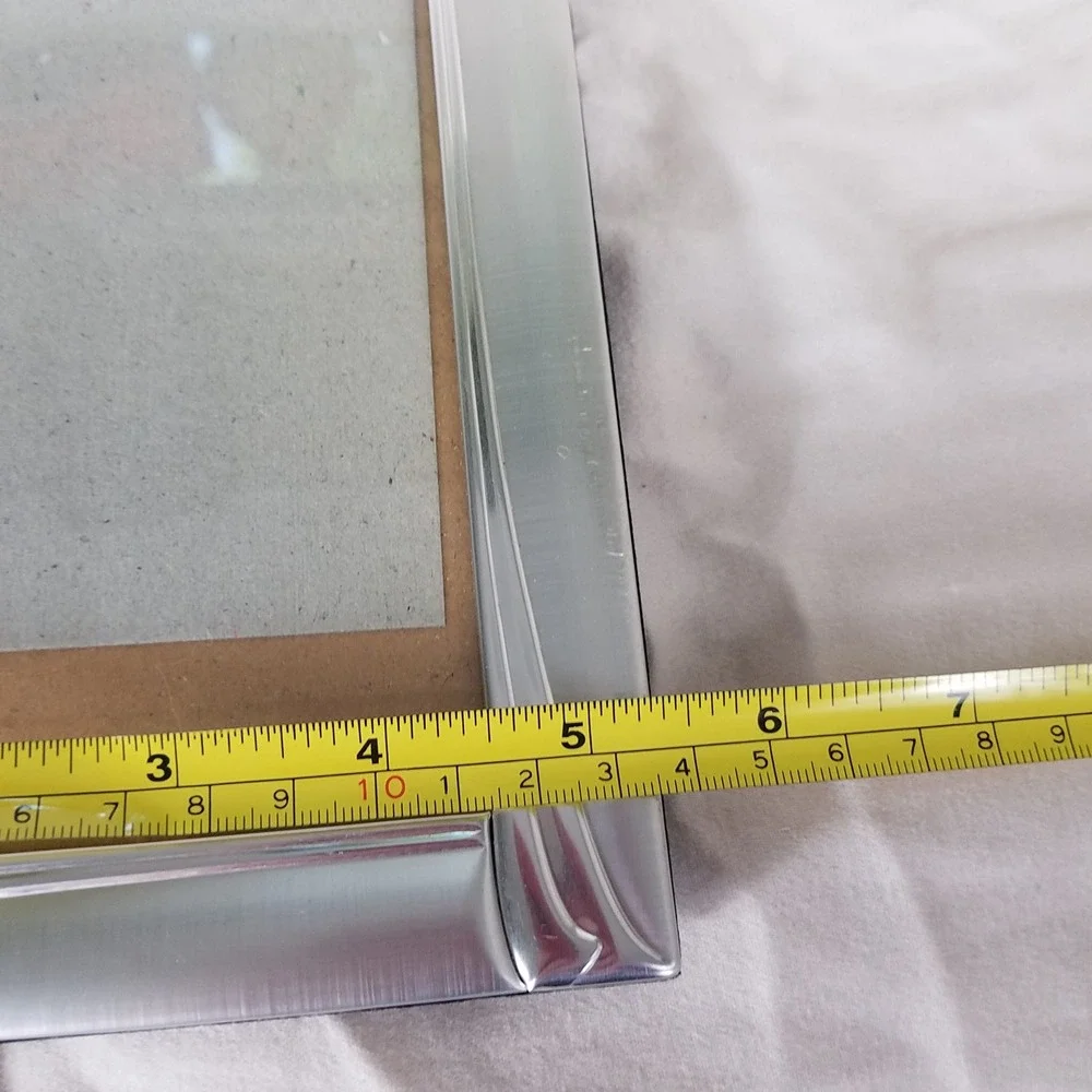 Decorel Picture Frame 5x7 Silver metal Excellent Brushed Curved Detail
